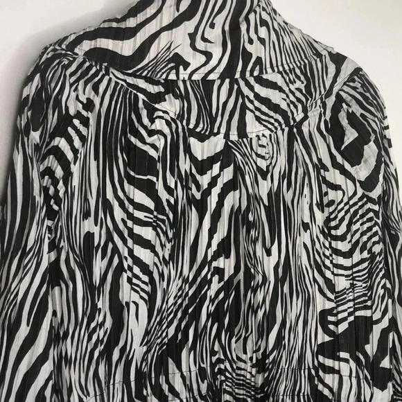 UBU Zebra Print Jacket - Picture 5 of 9